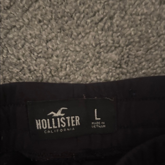 Hollister Men's Dark Joggers - Picture 4 of 4